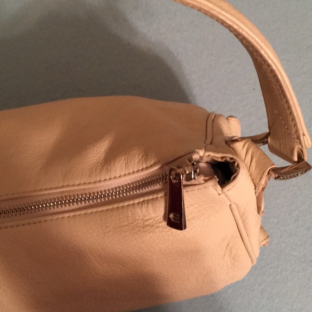 Purse - Picture 4 of 8